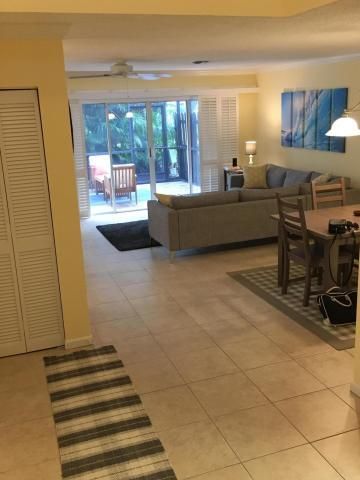 Recently Rented: $2,000 (2 beds, 2 baths, 1431 Square Feet)