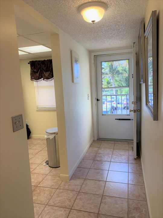 Recently Rented: $1,550 (2 beds, 2 baths, 984 Square Feet)