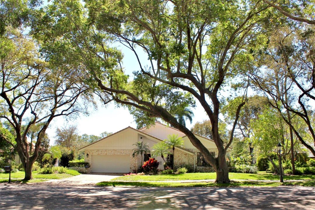 Recently Sold: $620,000 (4 beds, 3 baths, 2669 Square Feet)