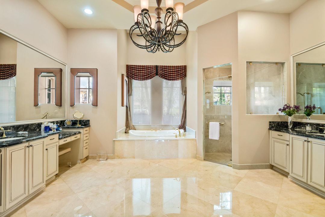 Недавно арендовано: $12,000 (5 спален, 5 ванн, 5042 Квадратных фут)