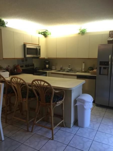 Recently Rented: $1,725 (2 beds, 2 baths, 1372 Square Feet)