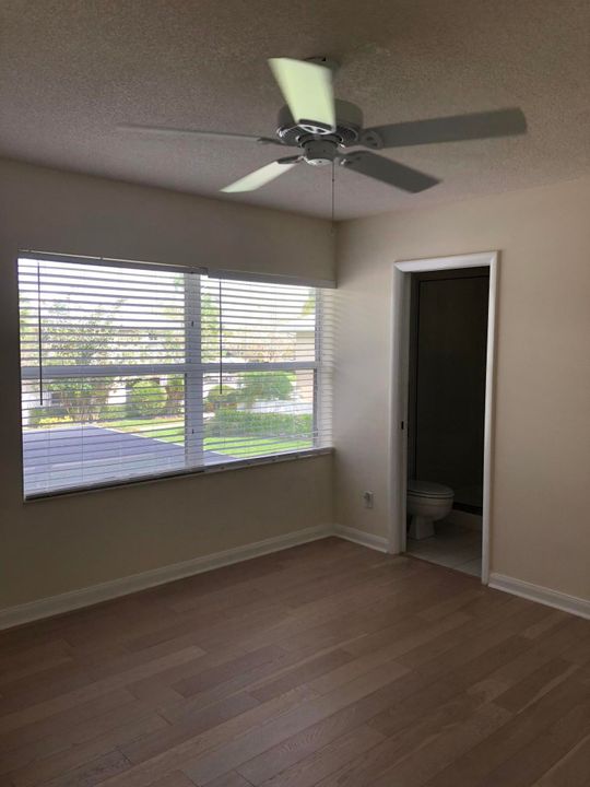 Recently Rented: $1,475 (2 beds, 2 baths, 1374 Square Feet)