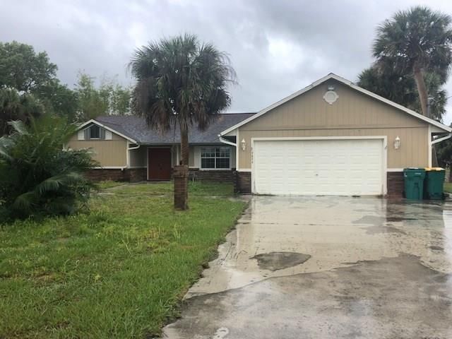 Recently Sold: $225,000 (3 beds, 2 baths, 1516 Square Feet)