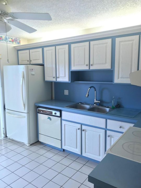 Recently Rented: $1,340 (2 beds, 2 baths, 1026 Square Feet)