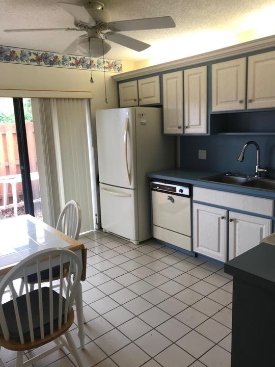 Recently Rented: $1,340 (2 beds, 2 baths, 1026 Square Feet)