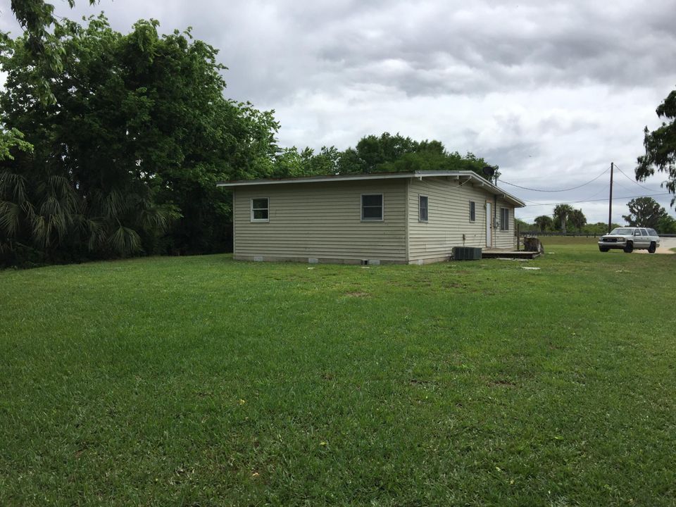 Recently Sold: $76,500 (3 beds, 1 baths, 1235 Square Feet)