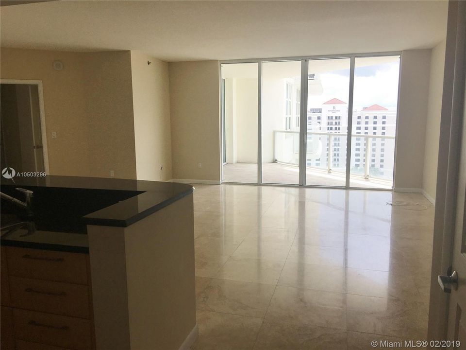 Recently Sold: $315,325 (1 beds, 1 baths, 1384 Square Feet)