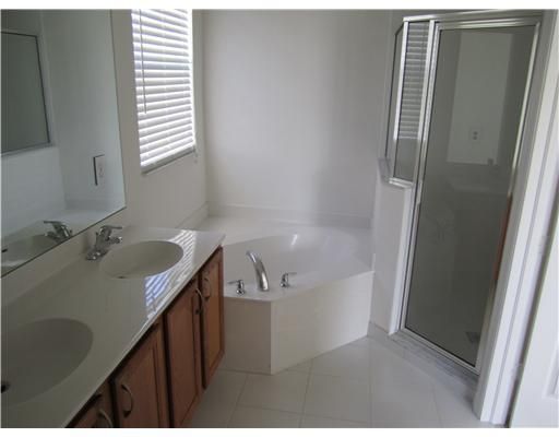 Недавно арендовано: $1,650 (4 спален, 3 ванн, 2160 Квадратных фут)