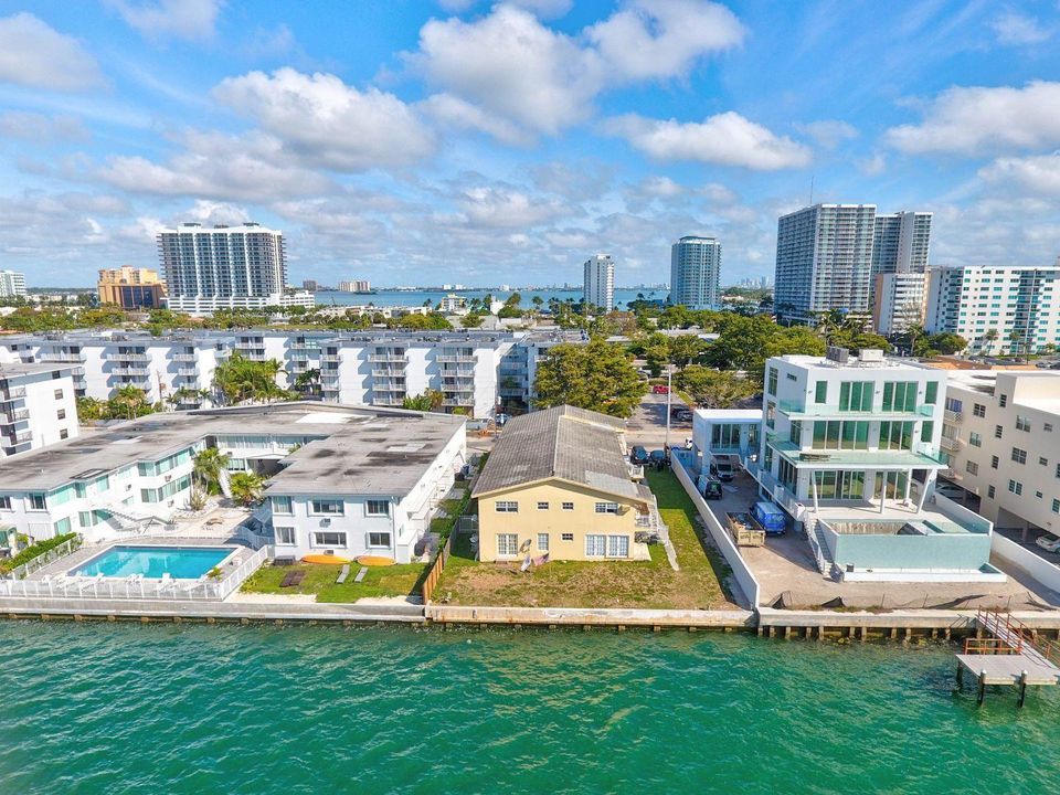 Recently Sold: $2,500,000 (0 beds, 0 baths, 7222 Square Feet)