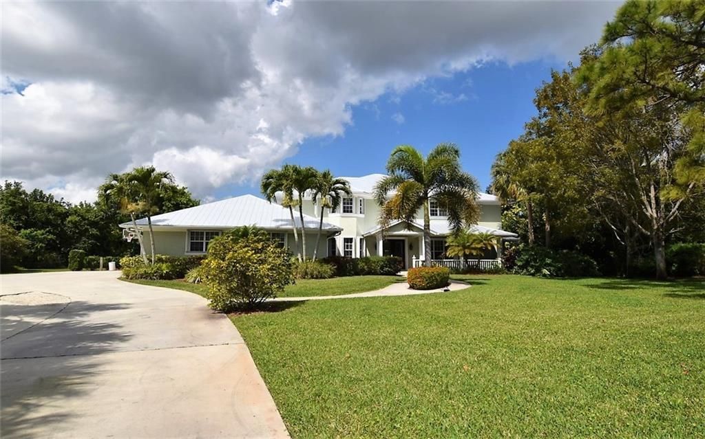 Recently Sold: $895,888 (5 beds, 4 baths, 4286 Square Feet)