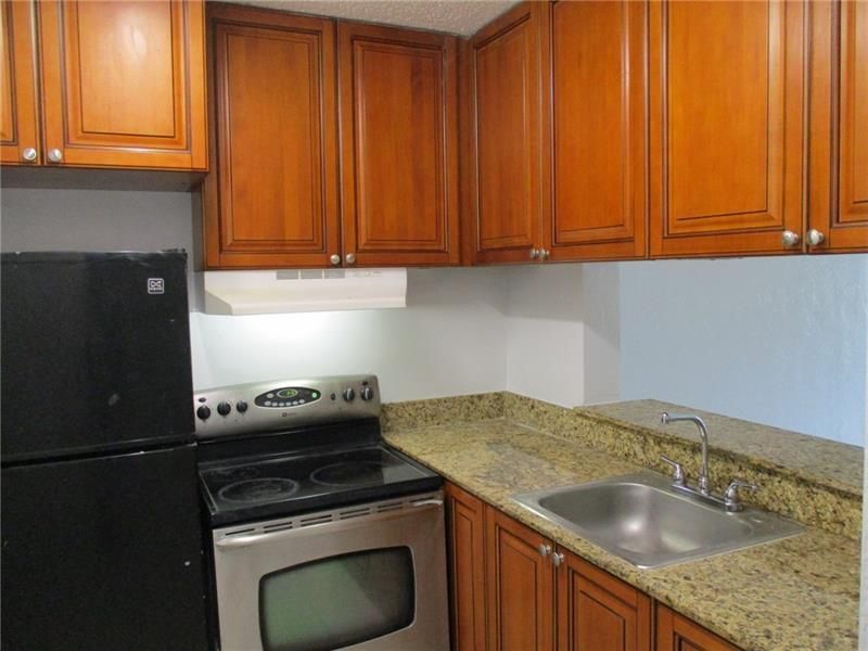 Recently Rented: $1,000 (2 beds, 1 baths, 800 Square Feet)