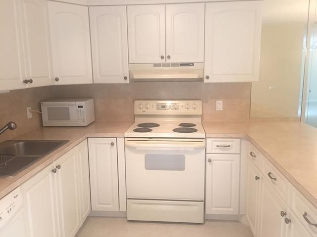 Recently Rented: $1,450 (2 beds, 2 baths, 1288 Square Feet)