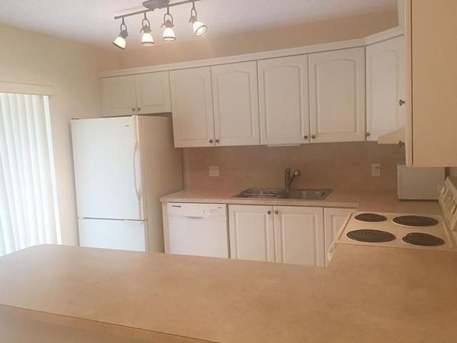 Recently Rented: $1,450 (2 beds, 2 baths, 1288 Square Feet)
