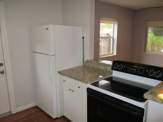 Recently Rented: $1,600 (2 beds, 1 baths, 815 Square Feet)