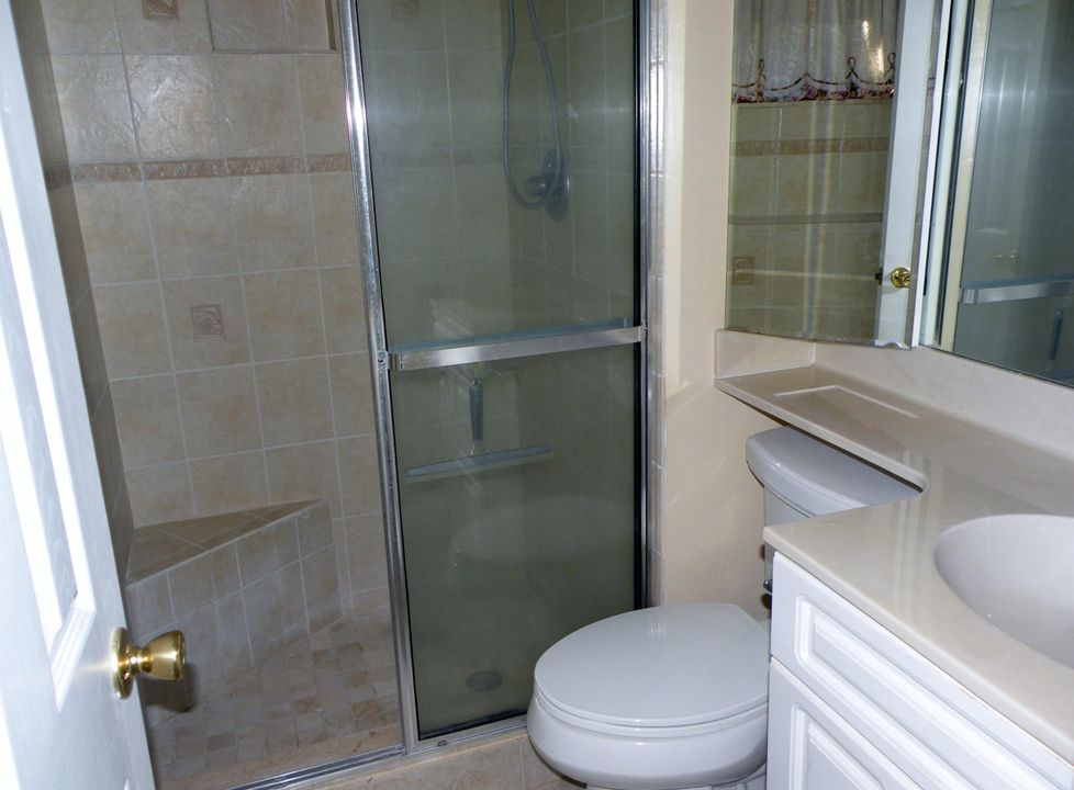 Недавно арендовано: $1,000 (2 спален, 2 ванн, 894 Квадратных фут)