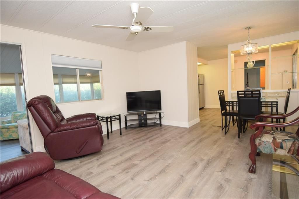 Recently Rented: $1,200 (2 beds, 2 baths, 840 Square Feet)