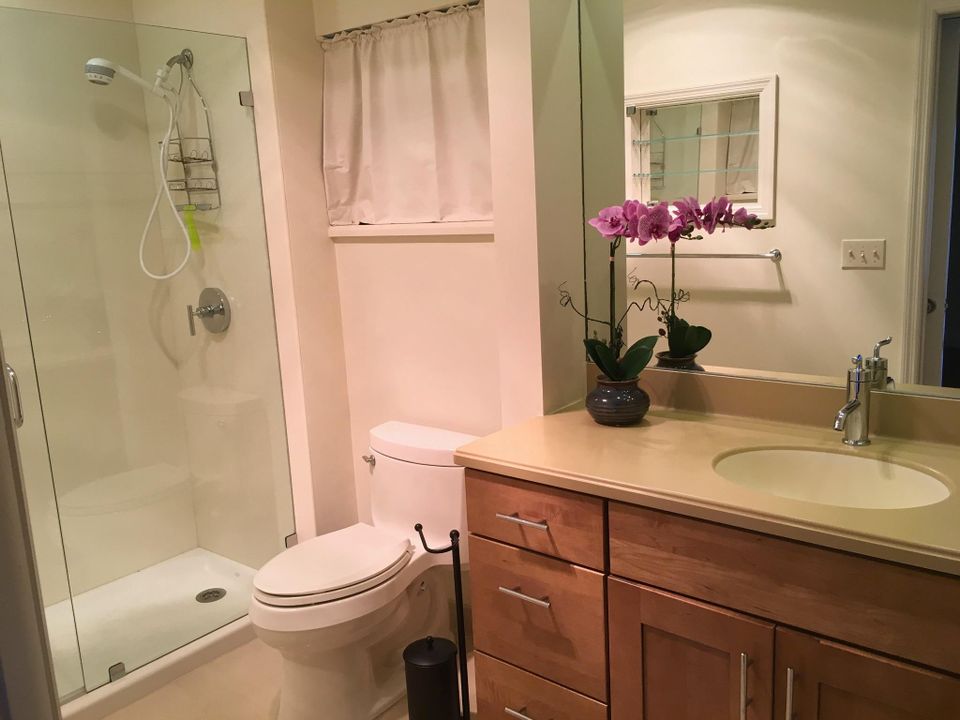 Недавно арендовано: $1,650 (2 спален, 2 ванн, 959 Квадратных фут)
