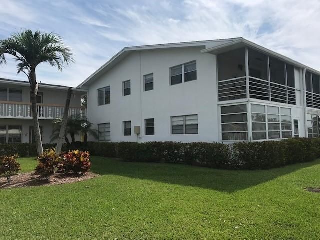Recently Sold: $38,800 (1 beds, 1 baths, 700 Square Feet)