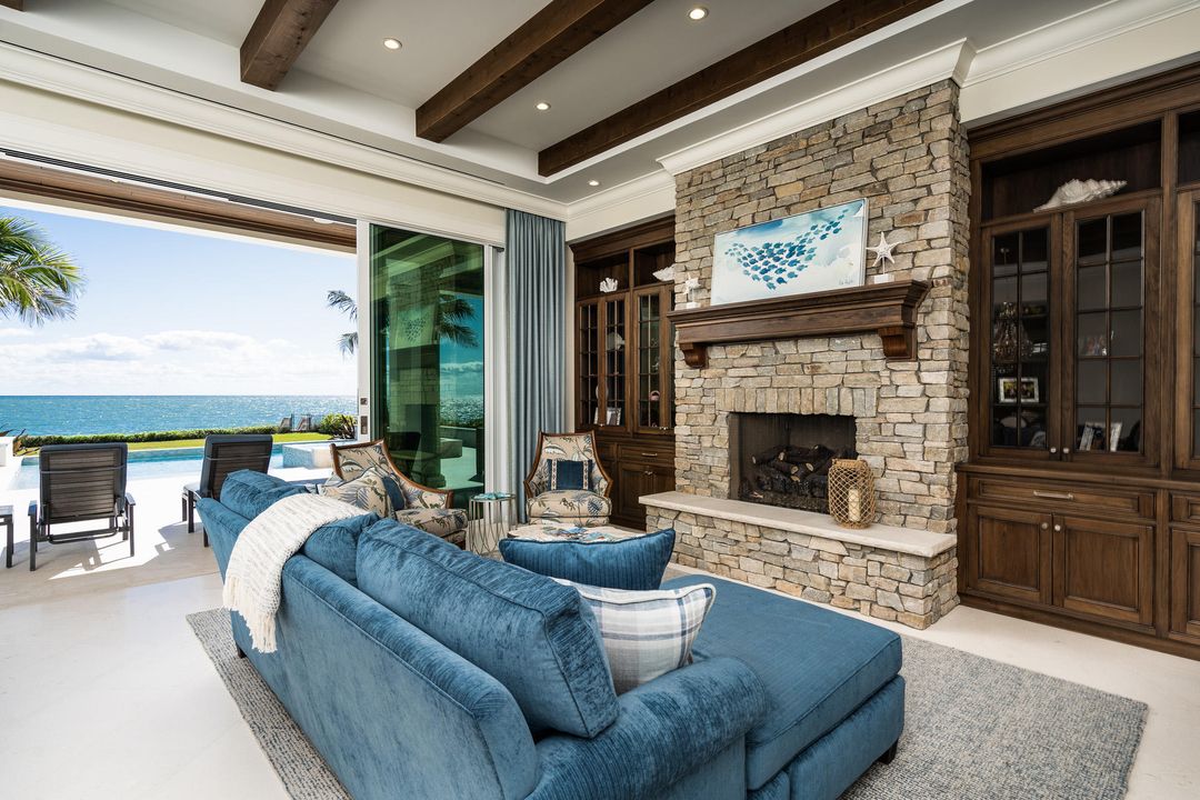 Recently Sold: $7,990,000 (5 beds, 5 baths, 8200 Square Feet)