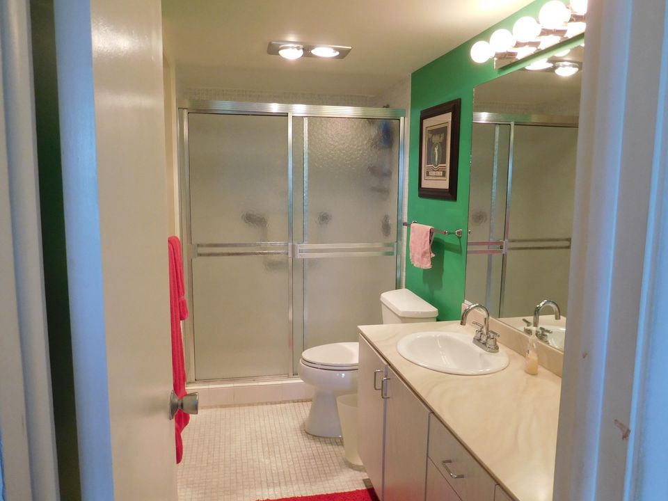 最近租的: $2,700 (3 贝兹, 2 浴室, 1201 平方英尺)