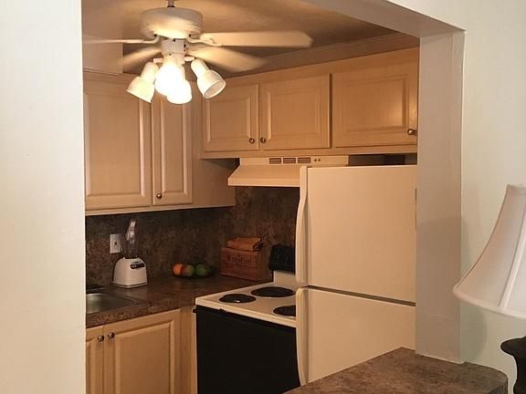 For Rent: $1,275 (1 beds, 1 baths, 615 Square Feet)