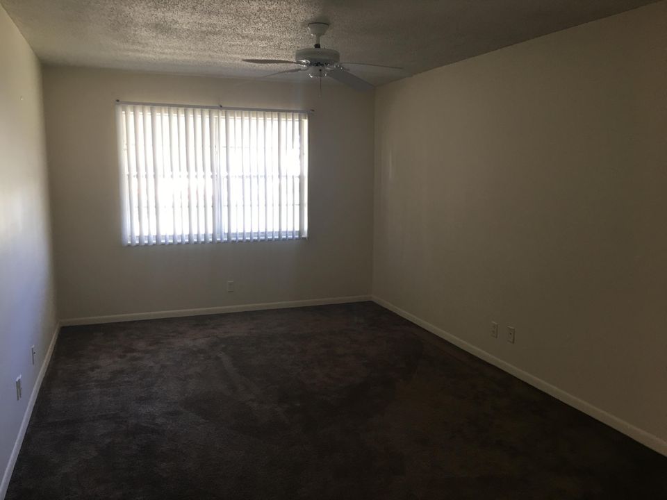 Recently Rented: $1,000 (2 beds, 2 baths, 1104 Square Feet)
