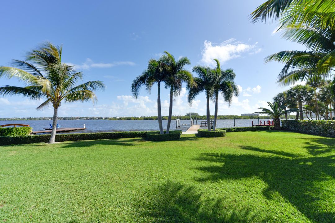 Recently Sold: $5,500,000 (4 beds, 3 baths, 3270 Square Feet)