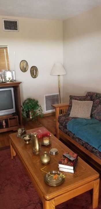 Vendido Recientemente: $32,900 (1 camas, 1 baños, 484 Pies cuadrados)