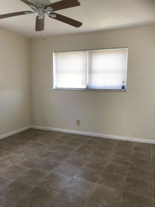 Recently Rented: $995 (1 beds, 1 baths, 551 Square Feet)