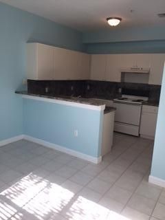 Recently Sold: $154,900 (2 beds, 2 baths, 1282 Square Feet)