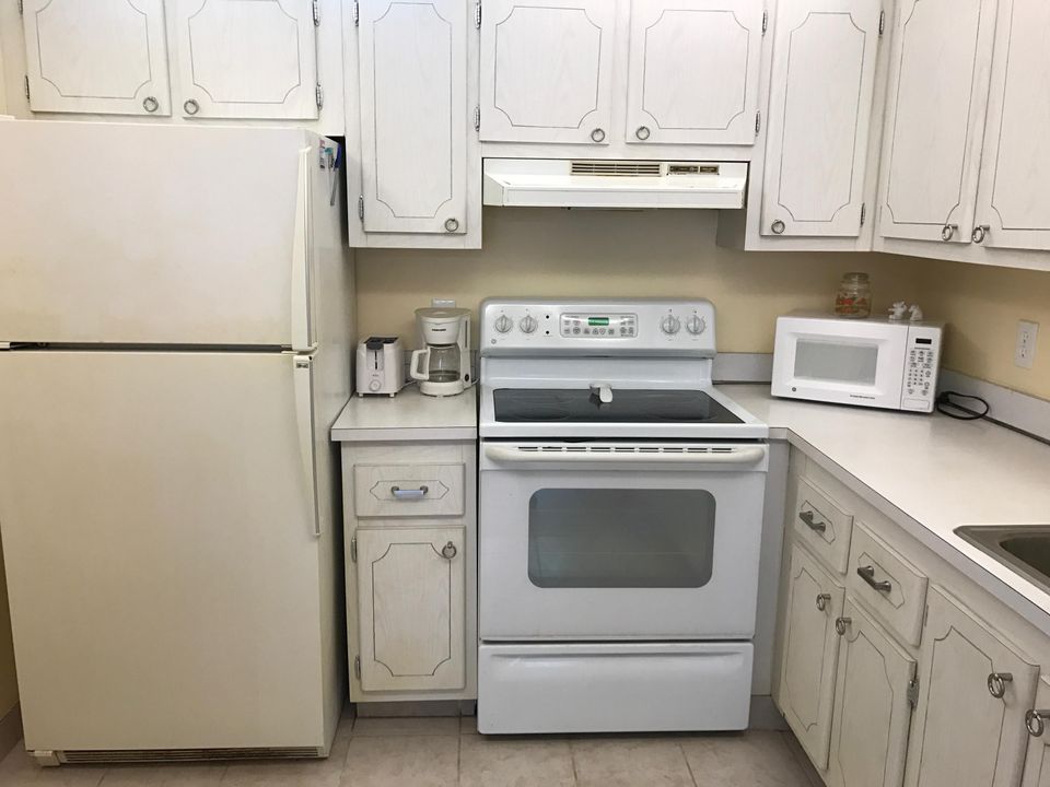 Vendido Recientemente: $42,000 (1 camas, 1 baños, 726 Pies cuadrados)