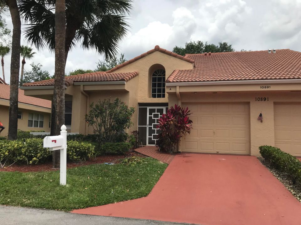 Recently Rented: $1,800 (2 beds, 2 baths, 1555 Square Feet)