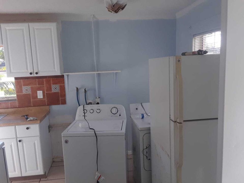 Recently Rented: $1,200 (2 beds, 1 baths, 704 Square Feet)