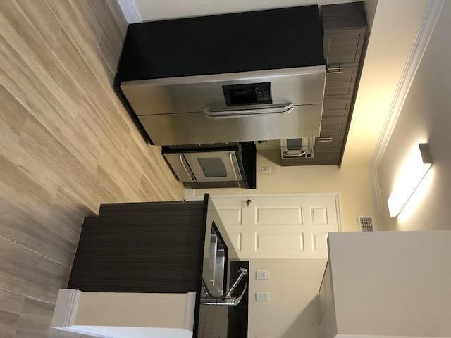 Recently Sold: $149,900 (1 beds, 1 baths, 745 Square Feet)