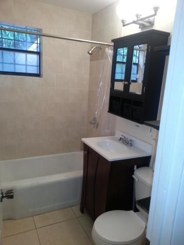 Недавно арендовано: $975 (2 спален, 1 ванн, 720 Квадратных фут)