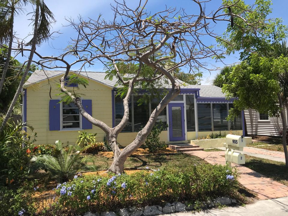 Recently Sold: $349,000 (3 beds, 2 baths, 1606 Square Feet)