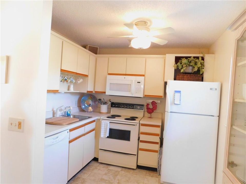 Recently Sold: $88,900 (2 beds, 2 baths, 1000 Square Feet)