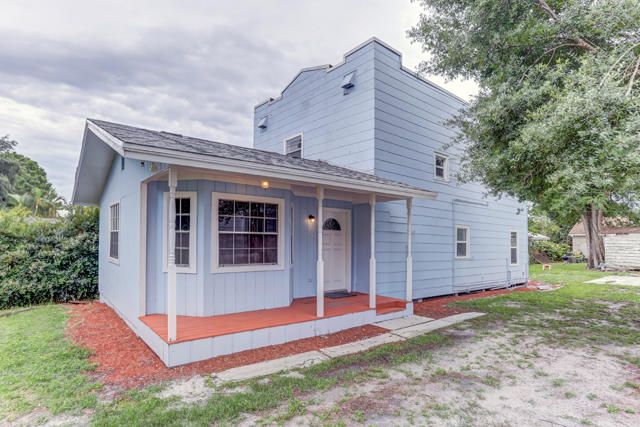 Recently Sold: $109,000 (3 beds, 2 baths, 1566 Square Feet)