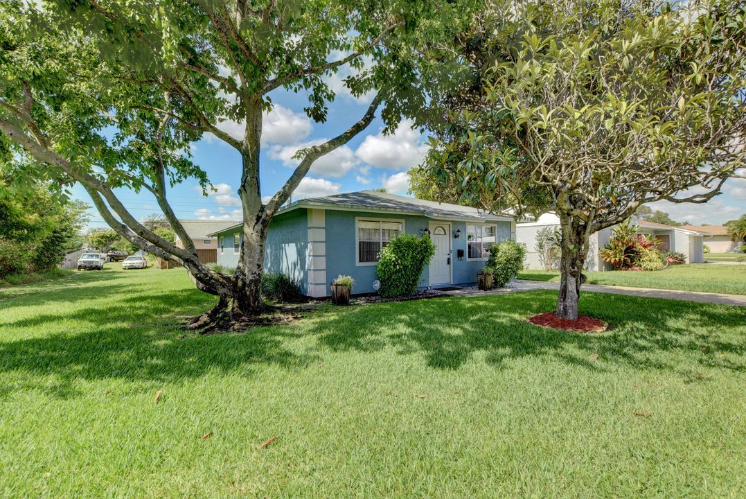 Recently Sold: $265,000 (3 beds, 2 baths, 1450 Square Feet)