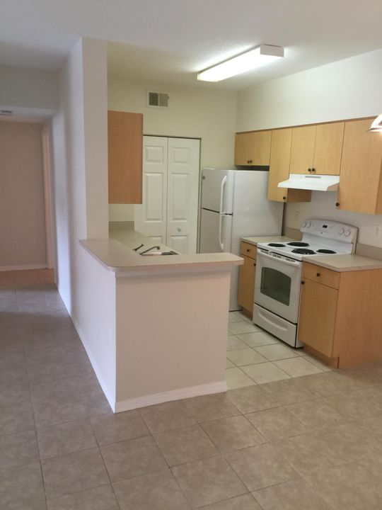 Recently Sold: $136,000 (2 beds, 2 baths, 1048 Square Feet)