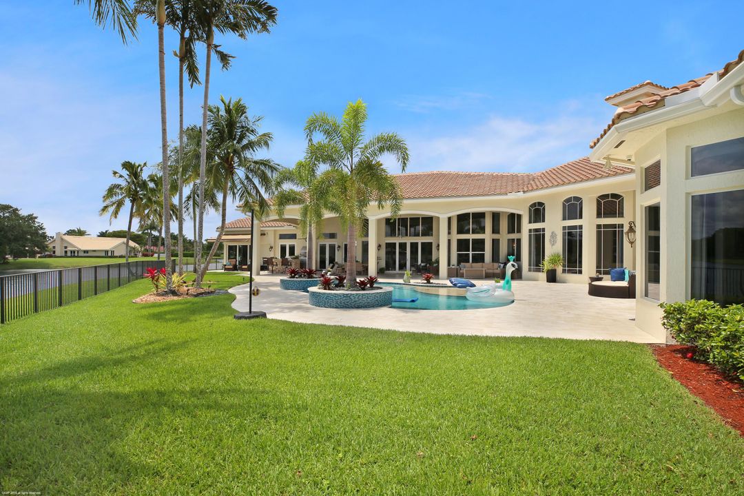 Recently Sold: $2,195,000 (5 beds, 7 baths, 7663 Square Feet)