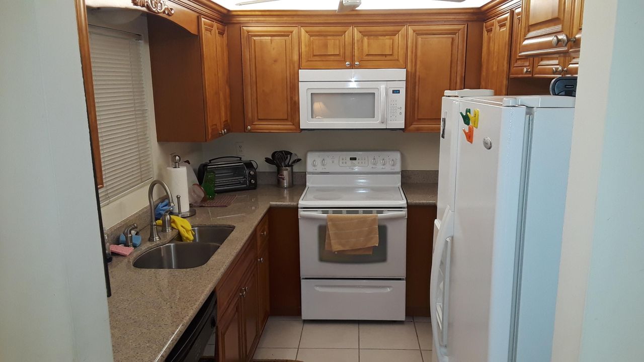 Recently Rented: $1,500 (2 beds, 2 baths, 1176 Square Feet)