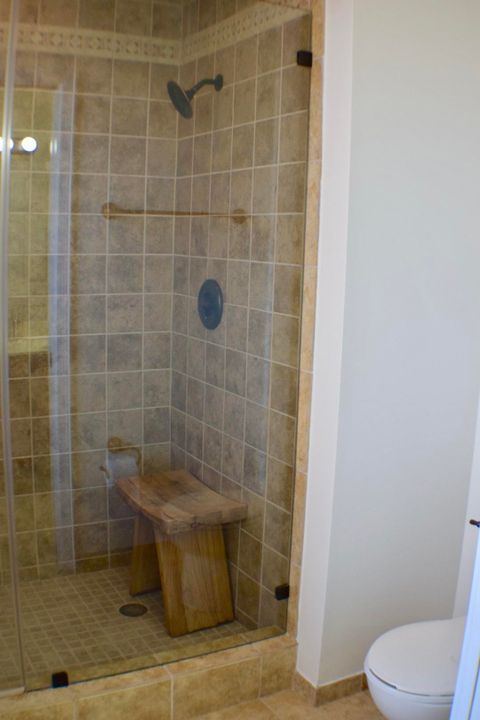 Недавно арендовано: $1,000 (1 спален, 1 ванн, 2696 Квадратных фут)