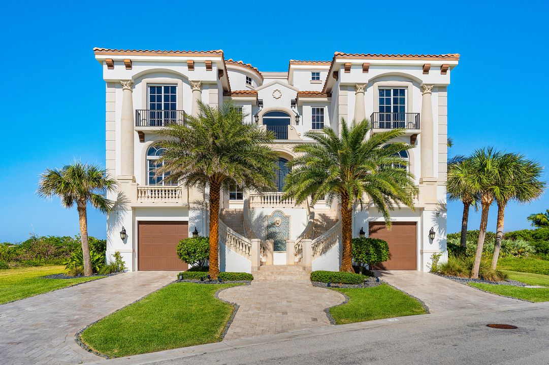 Recently Sold: $5,475,000 (6 beds, 7 baths, 9504 Square Feet)