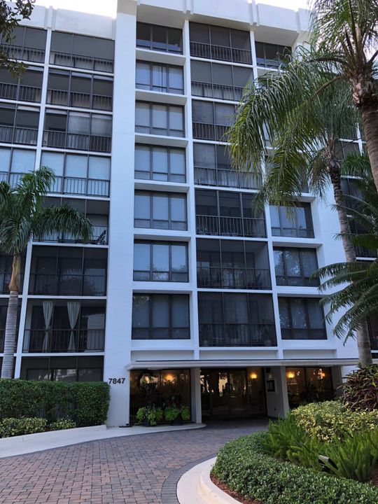 Recently Rented: $3,500 (2 beds, 2 baths, 1350 Square Feet)