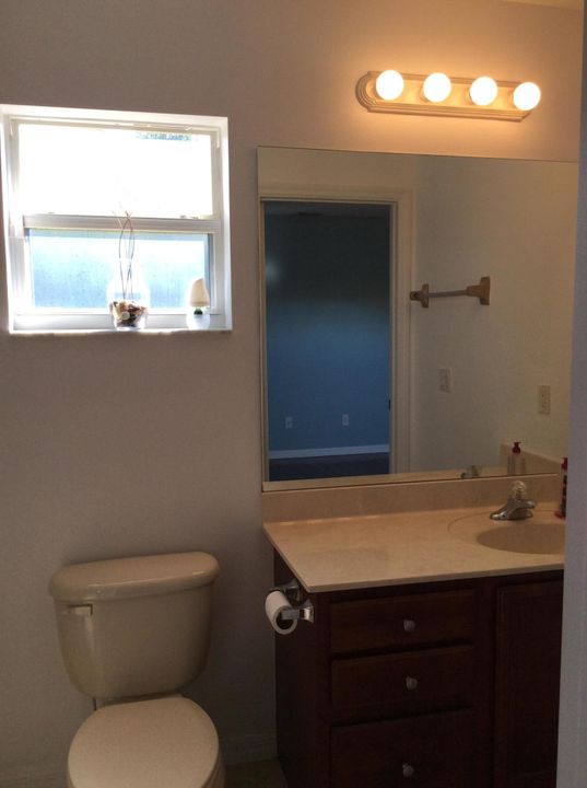 Недавно арендовано: $1,850 (4 спален, 3 ванн, 2181 Квадратных фут)