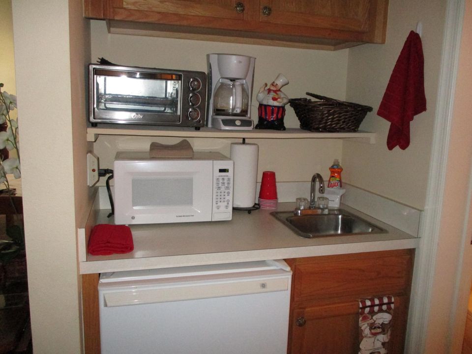 Recently Rented: $950 (1 beds, 1 baths, 400 Square Feet)