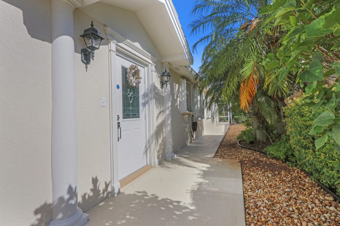 Recently Sold: $329,000 (2 beds, 2 baths, 1680 Square Feet)