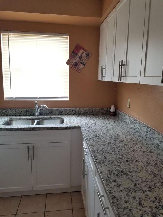 Vendido Recientemente: $199,900 (3 camas, 1 baños, 1005 Pies cuadrados)