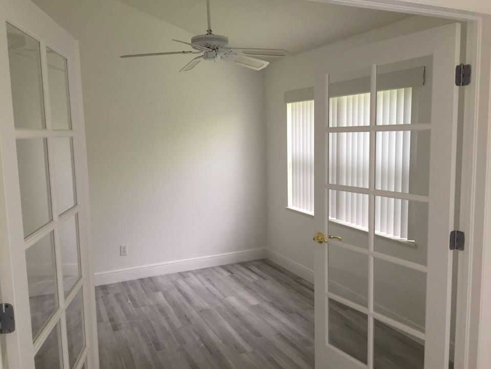 Recently Rented: $1,995 (3 beds, 2 baths, 1512 Square Feet)